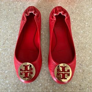 Tory Burch Reva Flat in Lobster Red/Gold 626 Size 6.5